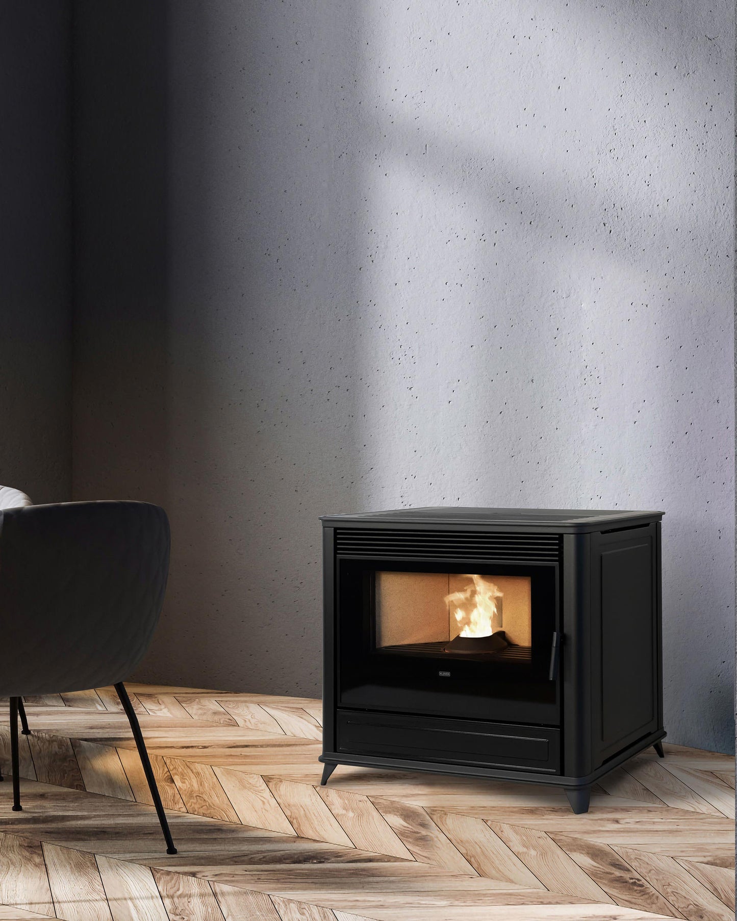 Stufa a Pellet Klover Lady 10,1 kW – Potenza, Stile e Risparmio Energetico